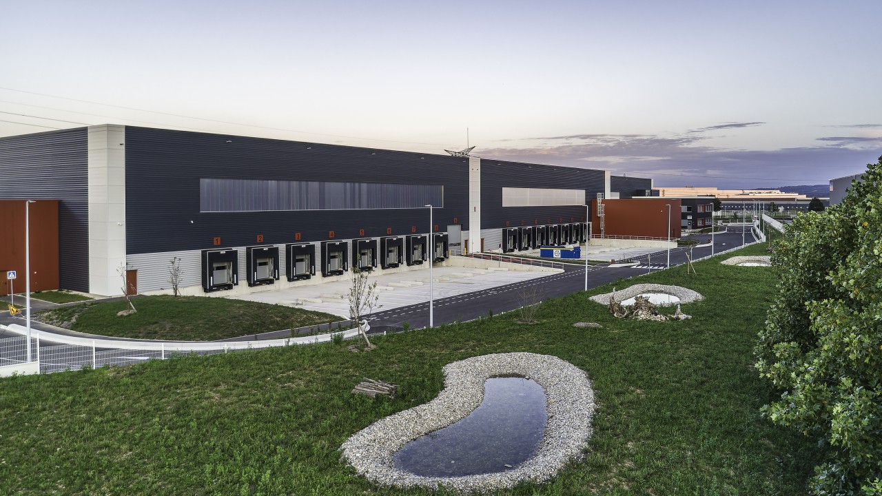 PRD LOGISTIQUE - RHENUS LOGISTIQUE  - Saint Quentin Fallavier (38)